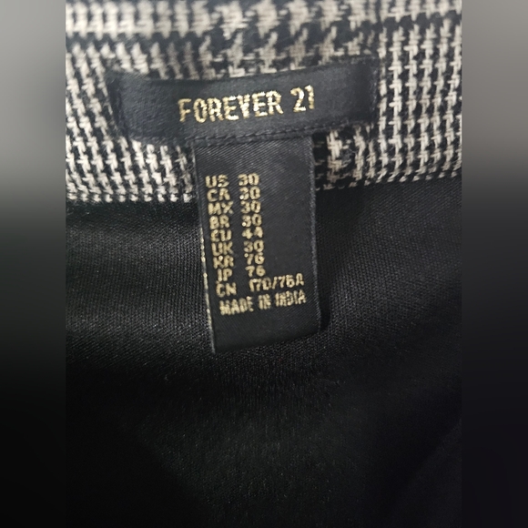 Juniors Forever 21 mini skirt - Picture 4 of 4